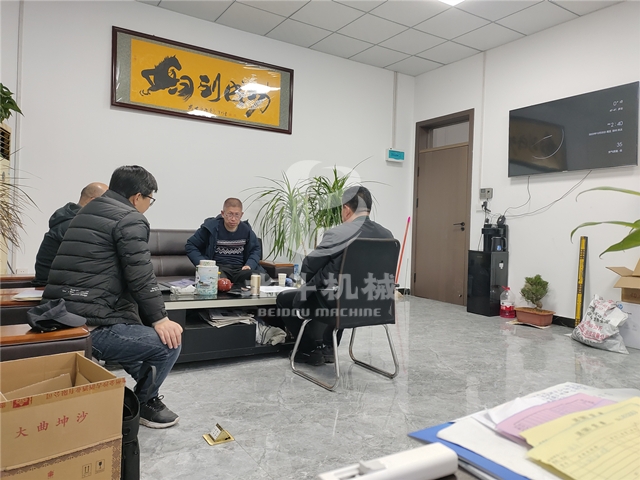 河北客户考察炭化行业新宠——麻杆成人向日葵视频免费