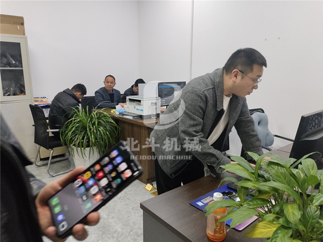 节能的连续式枣核成人向日葵视频免费为客户的考察之旅画上句号