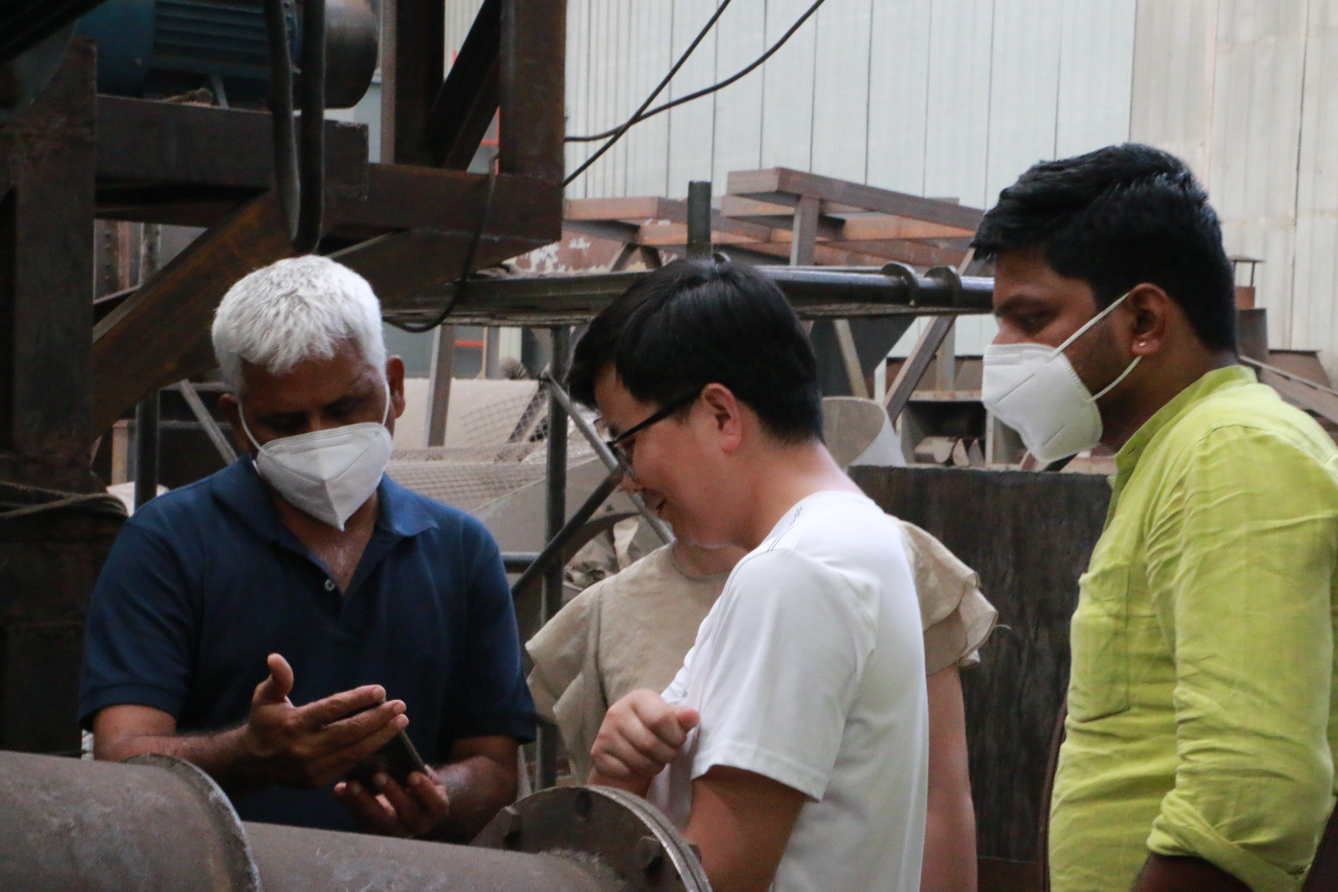 分享印尼客户椰壳成人向日葵视频免费的实地考察