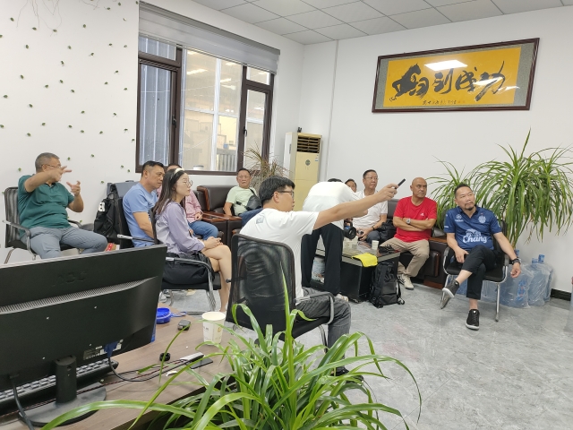 新型生物质成人向日葵视频免费——客户交流精彩瞬间